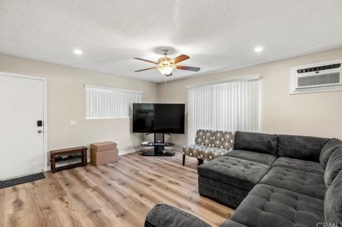 13032 Newhope St, Garden Grove CA  92843-1415 exterior