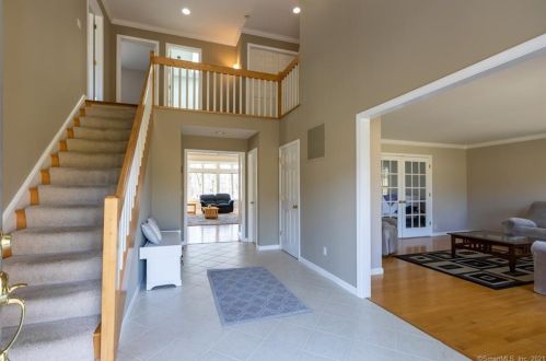 34 Mudry Farm Rd, Brookfield Center CT  06804-3542 exterior