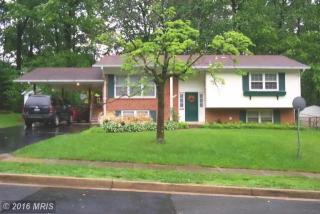 2415 Holt St, Vienna VA  22180-6910 exterior