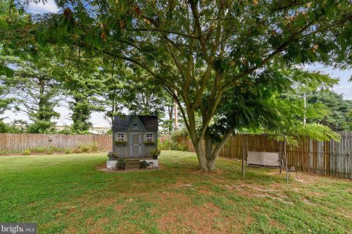 210 Arbutus Ave, Seaford DE  19973-1314 exterior