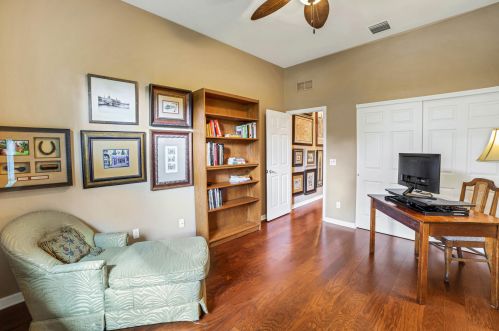 1353 Bourne Dr, Jupiter FL 33458-2915 exterior