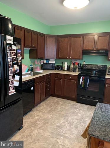 5419 Pond Rd, Harrisburg PA 17111-3764 exterior