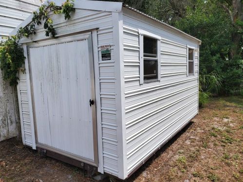 9951 Fowler Ave, Thonotosassa FL  33592-3395 exterior