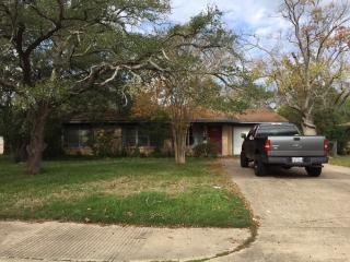 513 Gilchrist Ave, College Station TX  77840-2509 exterior
