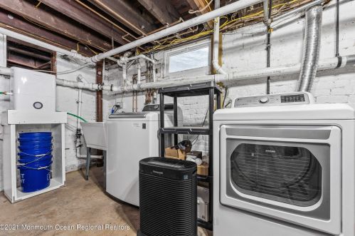 266 Spring St, Tinton Falls NJ  07701-2231 exterior