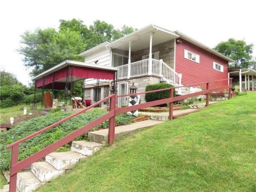 121 American St, Langeloth, PA 15054-1106