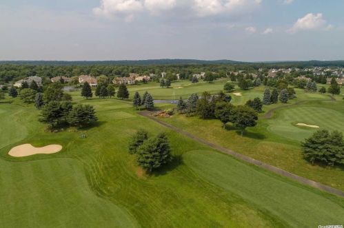 305 Madeira Blvd, Huntington Station NY 11747-5242 exterior