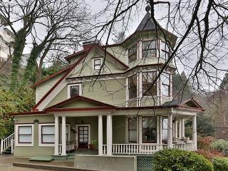 1931 14th Ave, Portland, OR 97212-4354