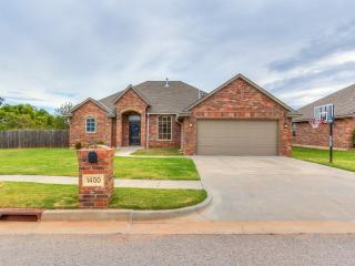 1400 Asher St, Yukon, OK 73099-9734