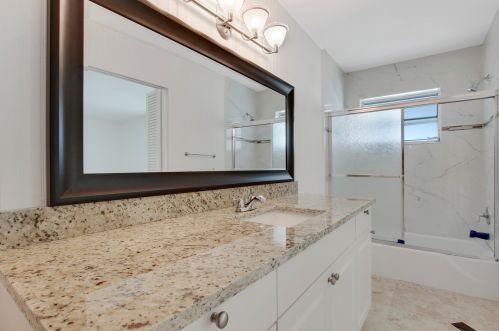 535 High Point Dr, Delray Beach, FL 33445-3327