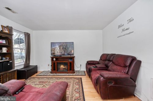 9940 Matti Hill Ct, Fredericksburg VA  22408-9222 exterior