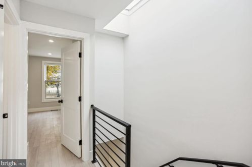 1409 Capitol St, Washington DC 20003-1535 exterior