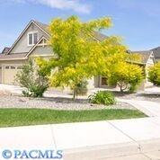 3558 Nottingham Dr, Richland, WA 99352-8660