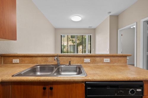 1709 Umbria St, Fort Pierce FL  34953-4667 exterior