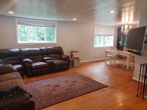3134 Home Ave, Pittsburgh, PA 15234-2742