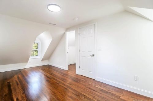 214 Berkshire Rd, Sandy Hook CT  06482-1548 exterior