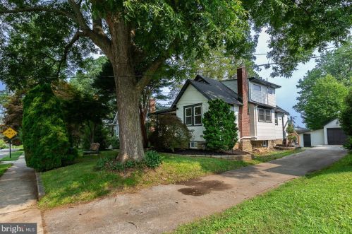 1433 Virginia Ave, Pittsburgh, PA 15211-1129