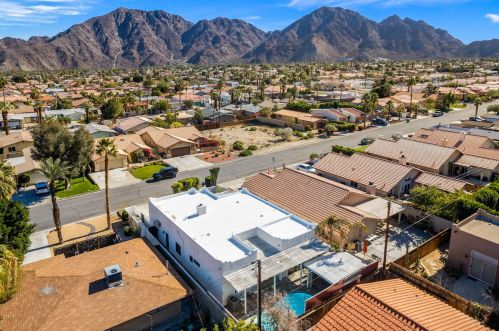 52815 Avenida Alvarado, La Quinta CA  92253-3318 exterior