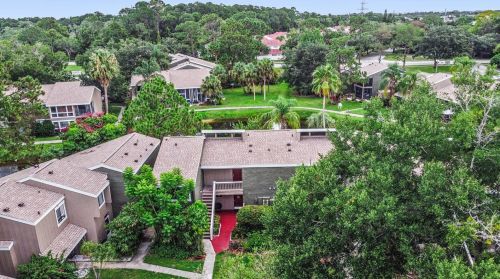 5945 Windhover Dr, Orlando, FL 32819-7527