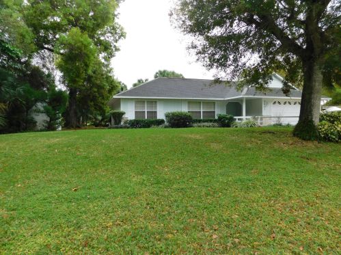 7601 Pensacola Rd, Fort Pierce, FL 34951-1487