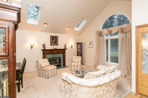 92 Canada Goose Dr, Hackettstown NJ  07840-3135 exterior