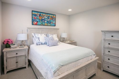 1 Belfort, Newport Beach CA  92657-1075 exterior