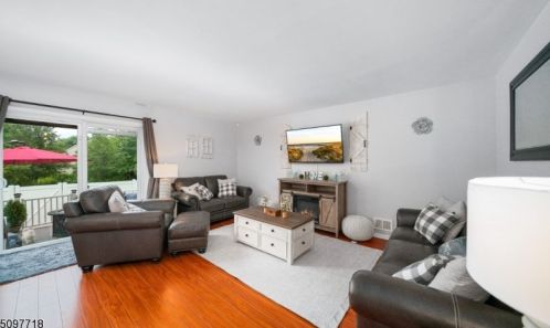 108 Violet Ln, Trenton NJ  08638-2031 exterior