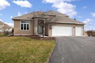 8567 Pine Ct, Victoria MN  55386-9595 exterior