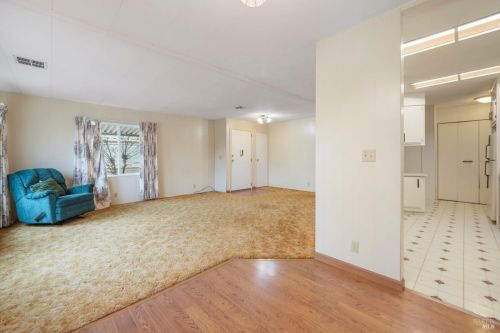 14 Bel Air Cir, Fairfield CA  94533-2811 exterior