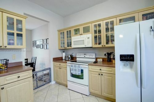 2053 149th Ave, Hollywood FL 33027-4340 exterior