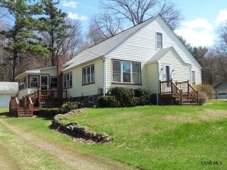 2773 Penn Ave, Hollsopple, PA 15935-6621
