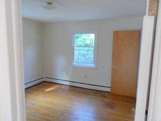 1602 Route 12, Gales Ferry CT  06335-1843 exterior