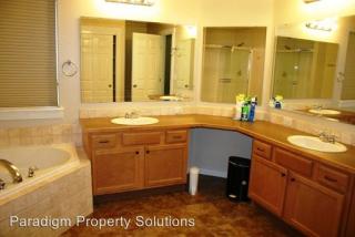 4658 Quaker Ridge Dr, Meridian ID  83646-5045 exterior