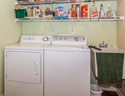 1648 Flag Ct, Crown Point IN  46307-9593 exterior