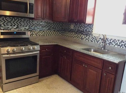 112-40 Dillon St, Jamaica, NY 11433-3812