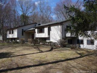 27 Old Quarry Rd, New Haven, CT 06525-1007