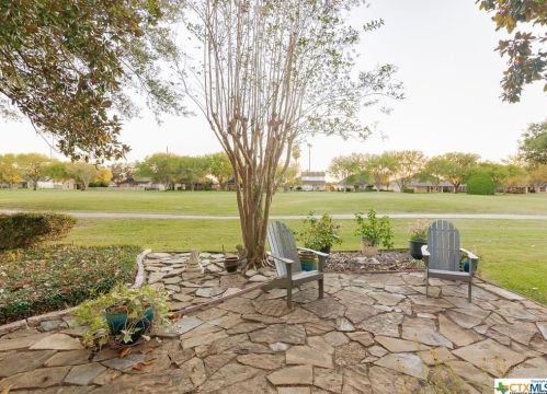 225 Charleston Dr, Victoria TX 77904-3814 exterior