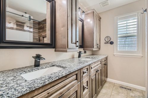 3993 Perth St, Denver CO 80013-7490 exterior