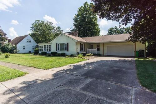 164 Yant St, Bolivar, OH 44612-9715