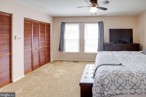 3522 Caledonia Cir, Woodbridge VA  22192-1063 exterior