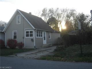 2172 Edwin Ave, Akron, OH 44314-3756