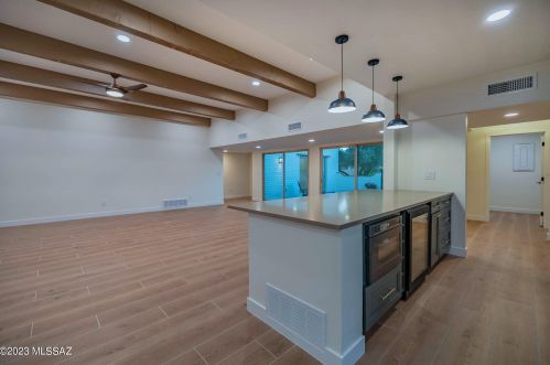 7211 Camino Vecino, Tucson, AZ 85715-3417