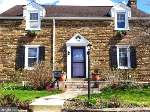 223 Green St, Lansdale, PA 19446-3611