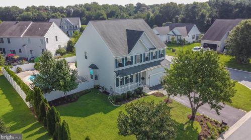 17 Iroquois Ave, Slaughter Beach, DE 19963-3778