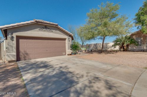 6264 70th Ln, Glendale, AZ 85303-4425