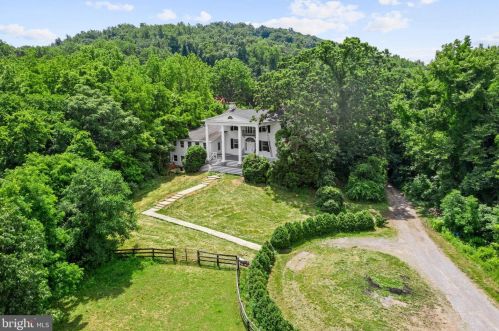 17363 Charles Town Rd, Charles Town WV  25414-5221 exterior