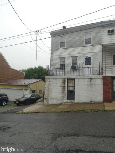 120 Arnot St, Arnots Addition, PA 17970-1103
