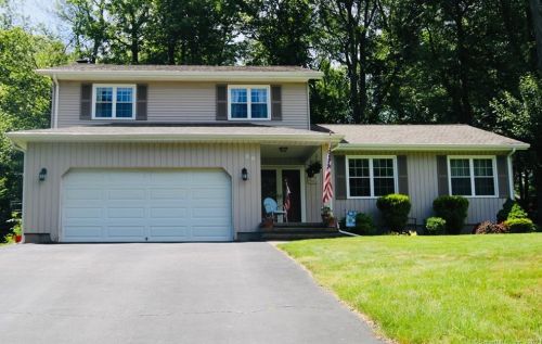 26 Ridge Rd, Southington CT  06489-2437 exterior