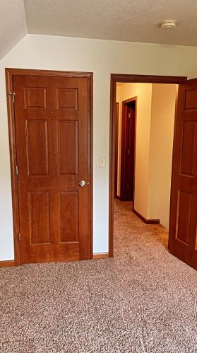 3713 Windslow Dr, Valpo IN  46383-7144 exterior