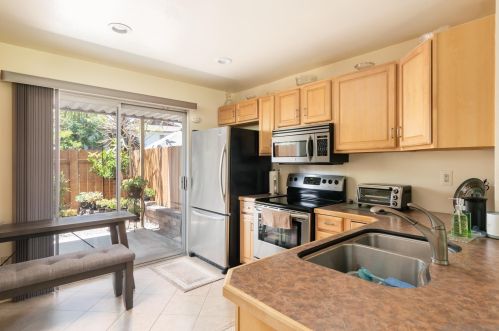 6532 Bell Blf Ave, San Diego CA 92119-1012 exterior